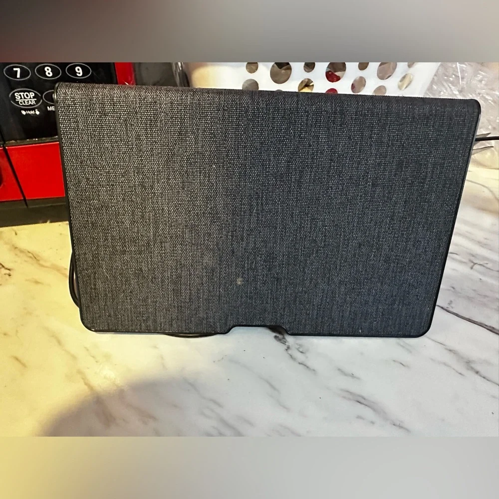 Wireless charging dock for Kindle Fire 8 Plus
